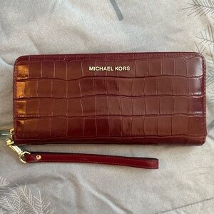 EUC/Like New Michael Kors Croc-Embossed Wristlet Wallet in Burgundy
